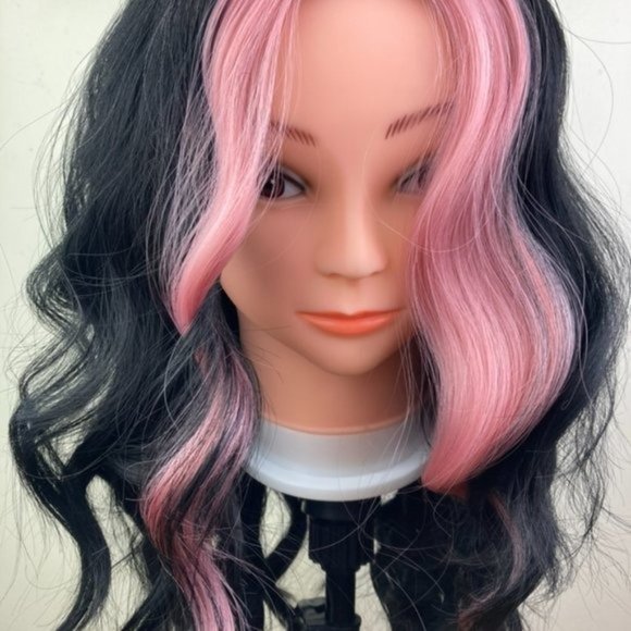 Black PINK Wavy Middle Part Wigs - Picture 5 of 5